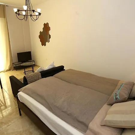 玛吉别墅宾馆 4* 扎达尔